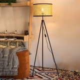 מנורת ראטן חצובה ראטן