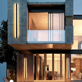 תאורת קיר עם פסים