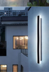 תאורת קיר עם פסים