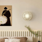 גוף תאורה קיר מודרני עשוי שרף בצבע חלב קפה