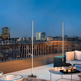 מנורת רצפה סולארית חיצונית מודרנית