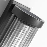 מנורה חיצונית סולארית מתכת וזכוכית גלילית מודרנית IP65 עמידה למים