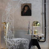 מנורת שולחן בל