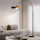 מנורת רצפה של וואבי סאבי