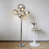 מנורת רצפה להמיס