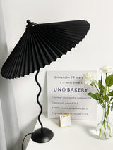 מנורת שולחן "סקוויגל"