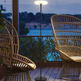 מנורה סולארית חיצונית חתימה